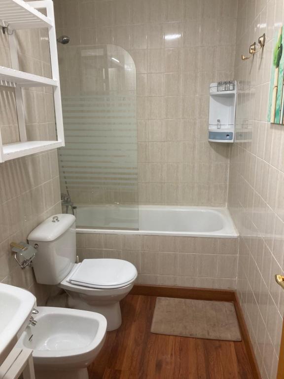 Koupelna v ubytování Apartamento amplio y bien situado en Formigal