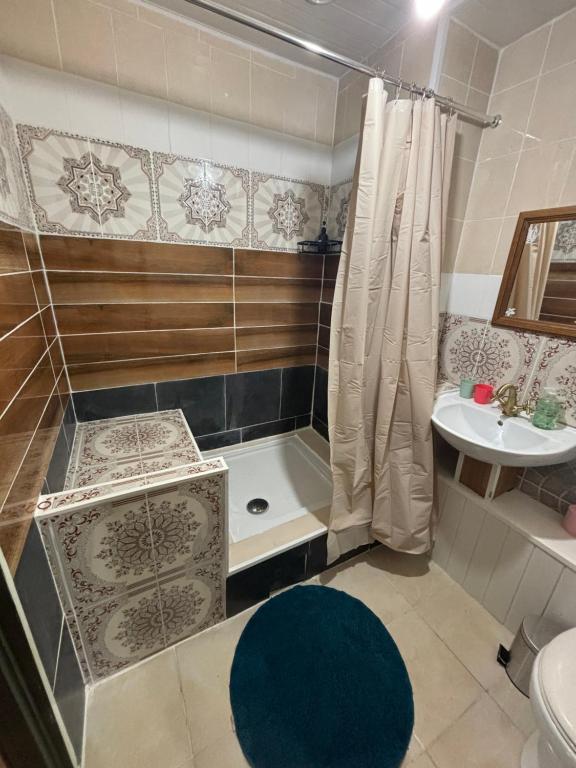 Chambre d hôtes Arcis sur Aube - Chambre Triple Avec Salle De Bains Privative