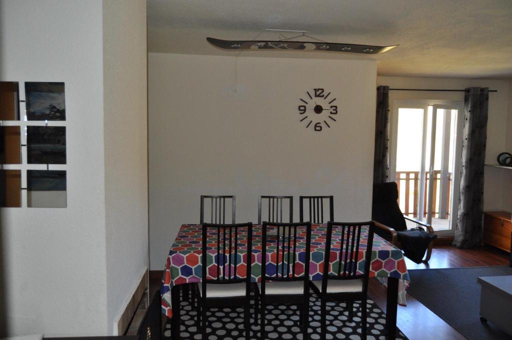 Posezení v ubytování Apartamento amplio y bien situado en Formigal