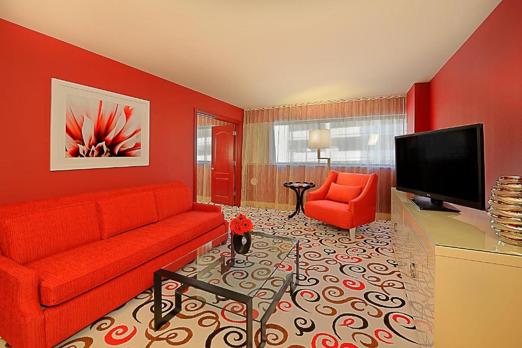 Downtown Grand Hotel & Casino - 