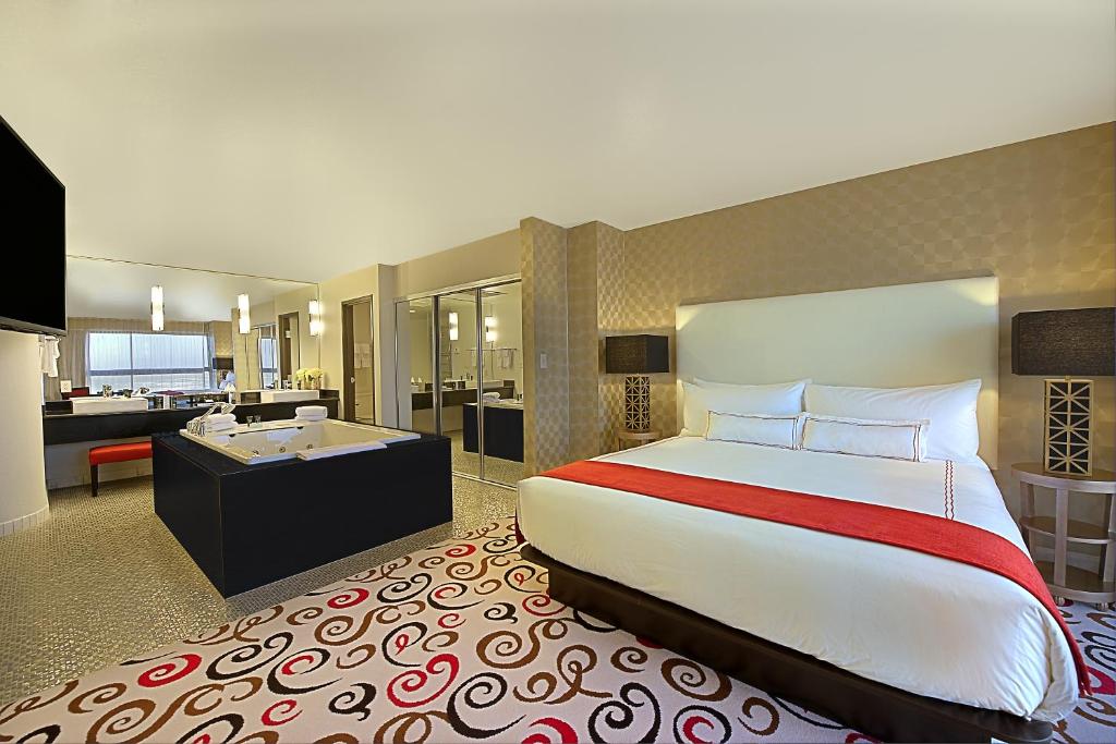 Downtown Grand Hotel & Casino - 