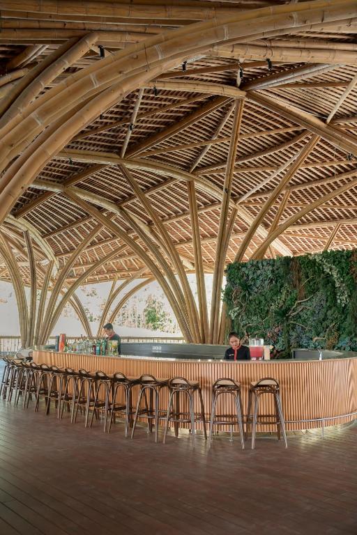 The Hill Hotel & Resort Sibolangit Powered by Archipelago餐廳或用餐的地方