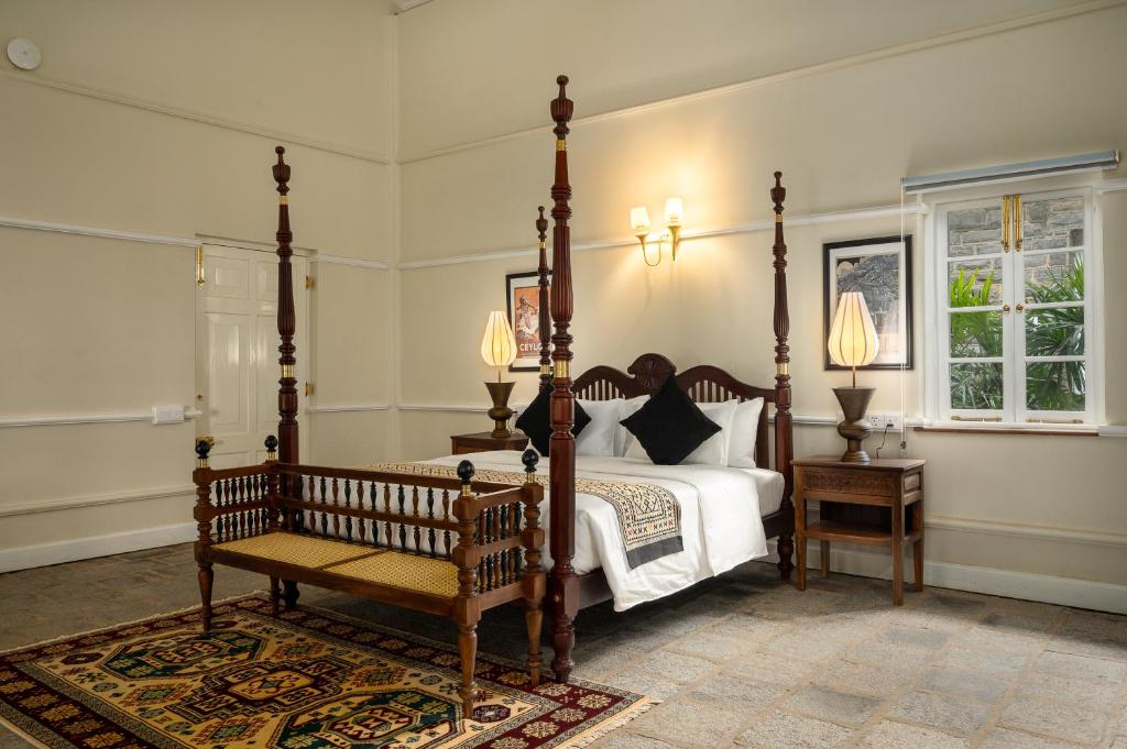 Postel nebo postele na pokoji v ubytování Ayr Castle 1922 by Reveal