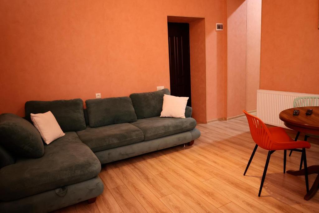 Ruang duduk di ,,Orjo-Apartament''