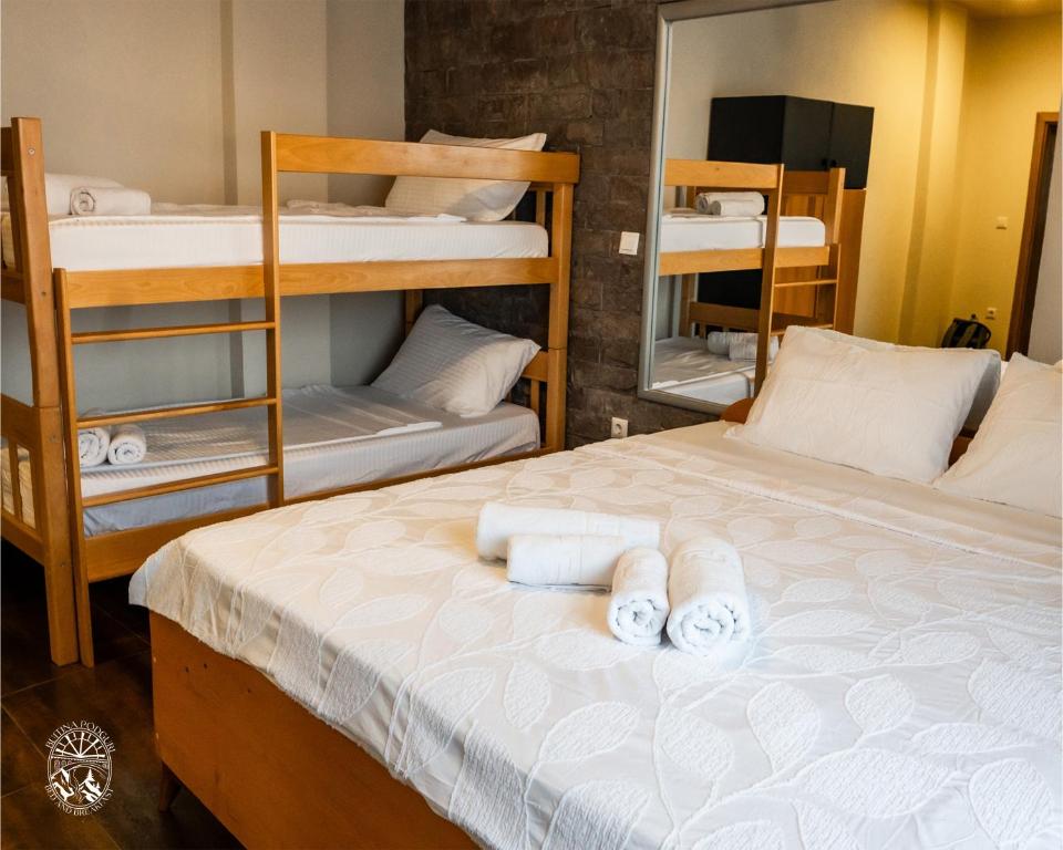 Bujtina Podguri Stay in Peja with Breakfast - Standard Quadruple Room