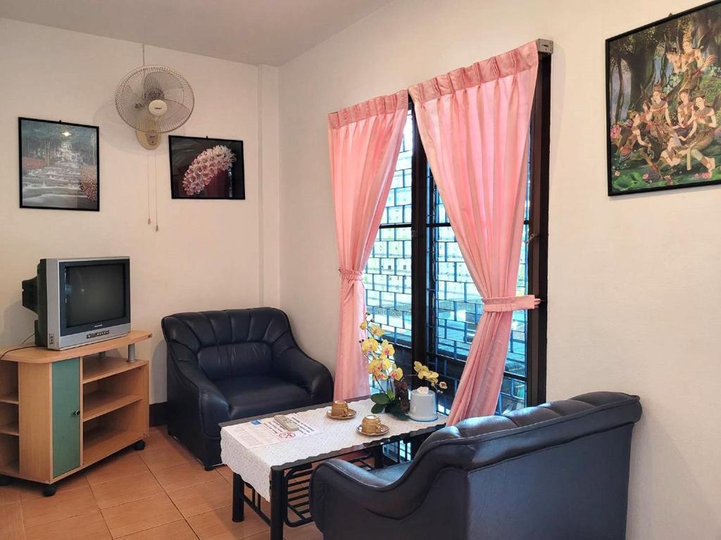 Rabbit Mansion Patong Hotel - 5