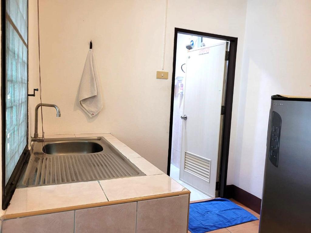 Rabbit Mansion Patong Hotel - 11