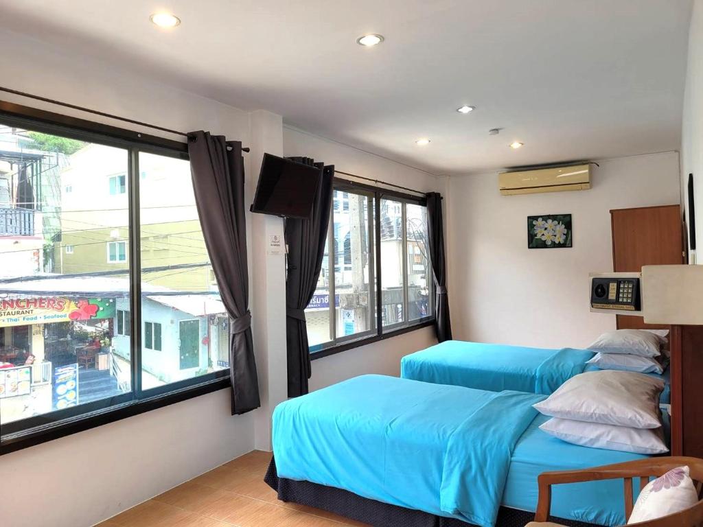 Rabbit Mansion Patong Hotel - 17