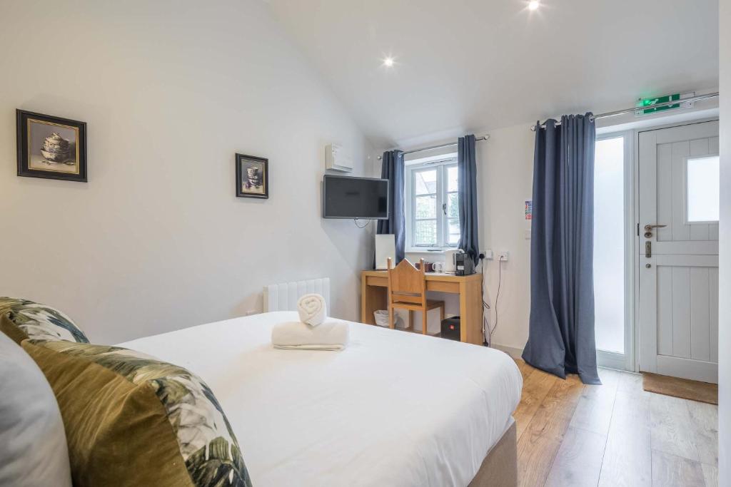 King Deluxe Ensuite with Courtyard View - Venn - Resim 6