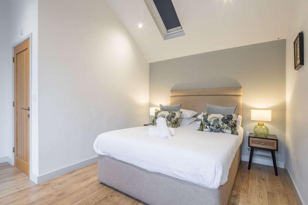 King Deluxe Ensuite with Courtyard View - Venn - Resim 12