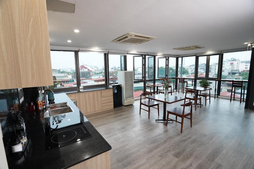 Kuchyň nebo kuchyňský kout v ubytování An Nguyen Boutique Hotel