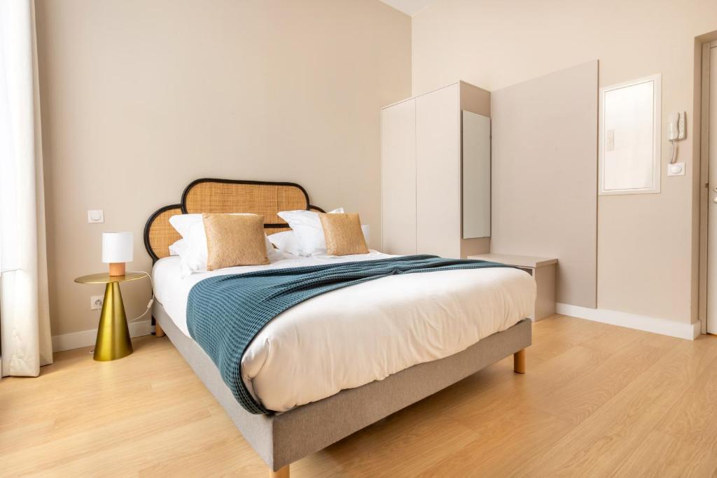 Au Chat Qui Dort Lille - Gare - Resim 8