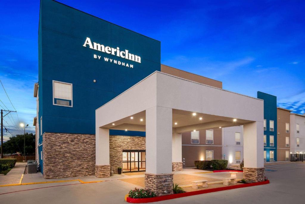 Econo Lodge Inn and Suites New Braunfels