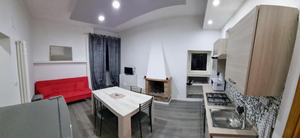 Kuchyň nebo kuchyňský kout v ubytování CasaLeaPacentro