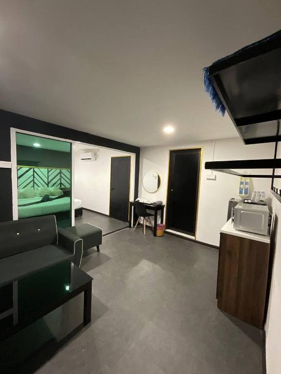 Kuchyň nebo kuchyňský kout v ubytování The sky inn