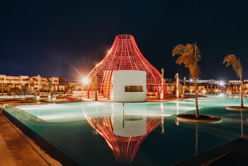 Bazén v ubytování Sentido Reef Oasis Suakin Resort nebo v jeho okolí