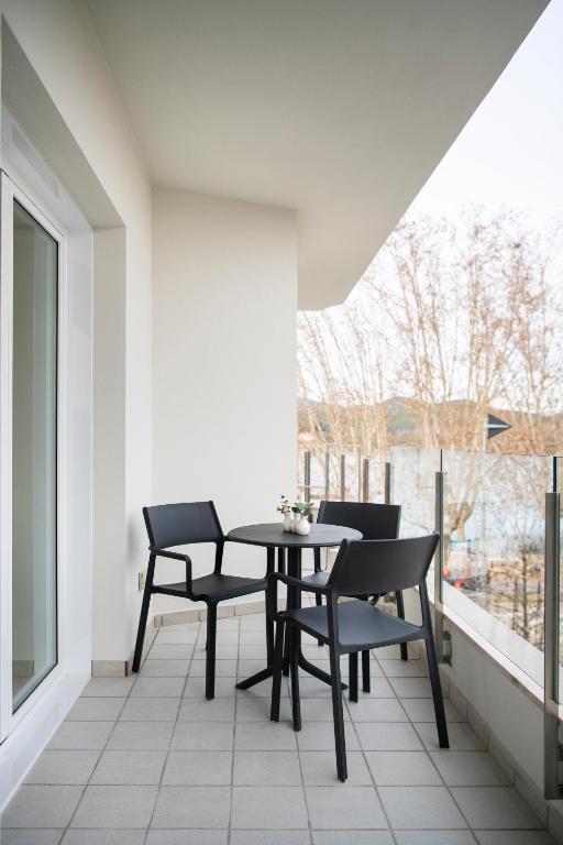 Balkón nebo terasa v ubytování APARTAMENTS LA CARPA