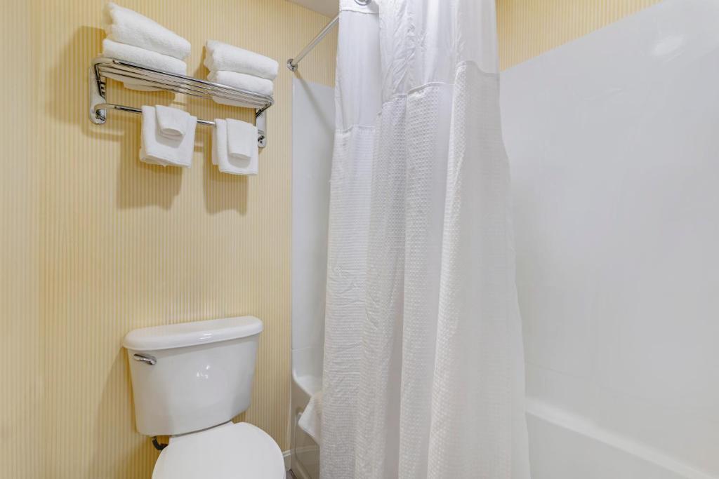 Meadowmere Resort - Комната короля - только доступ к лестнице