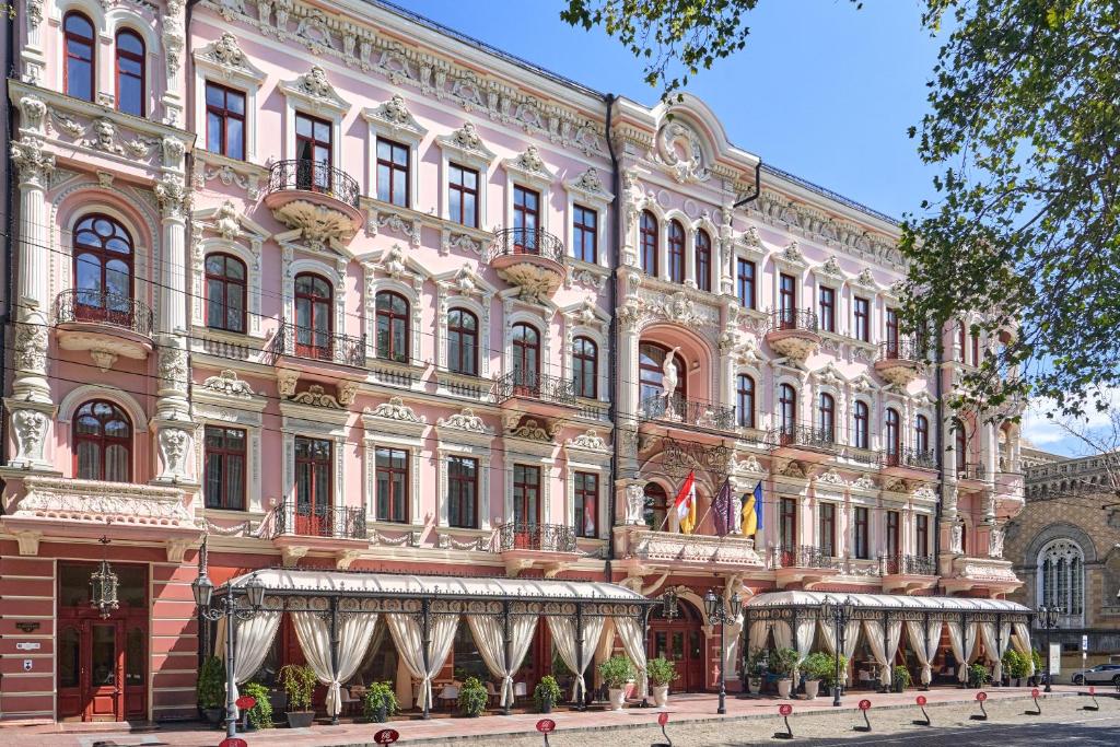 Budova, kde se hotel nachází