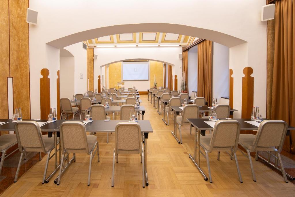 Majestic Plaza Hotel Prague - Resim 31