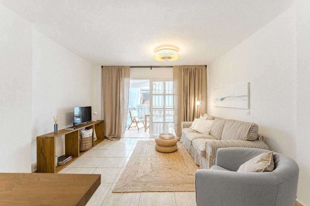 Una televisión o centro de entretenimiento en 2 BDR cozy ap in Callao Salvaje