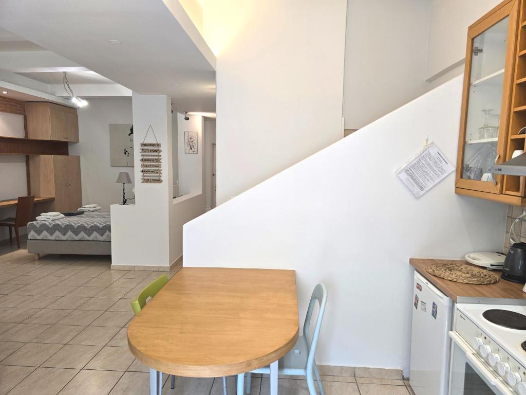 A kitchen or kitchenette at Xtina Studio