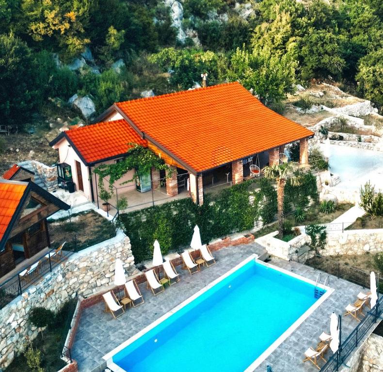 Bazén v ubytování Peuta Hill nebo v jeho okolí