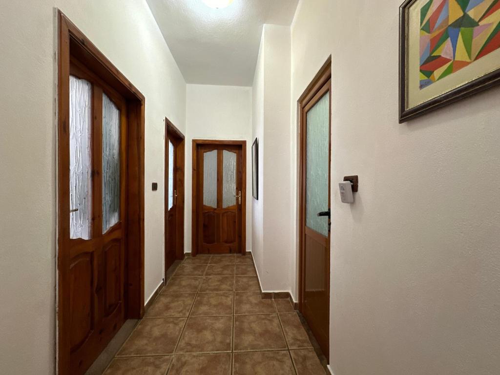 Fotografie z fotogalerie ubytování Vila Sosana v destinaci Qëparo