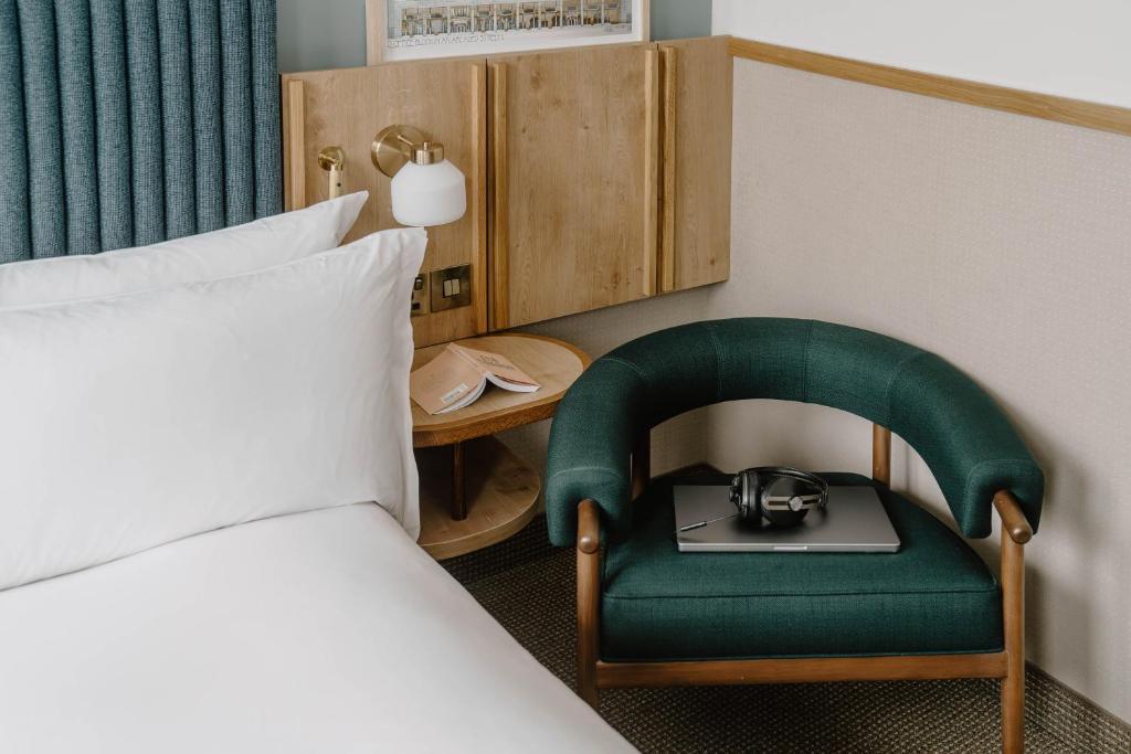 Club Quarters Hotel St Paul's, London - Standard Queen Room