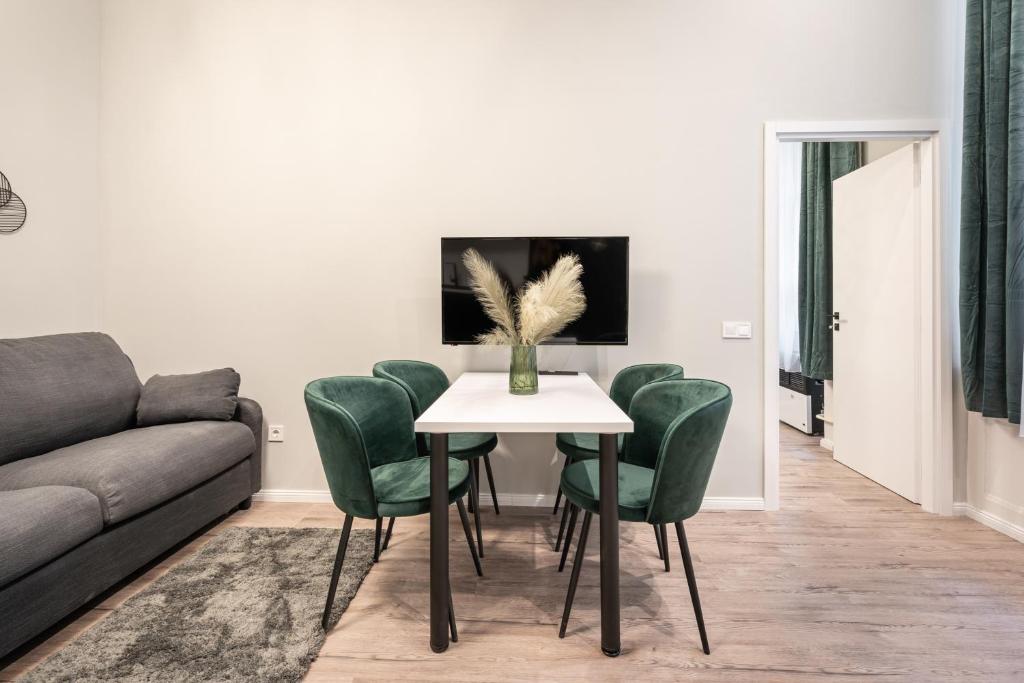 Akacfa 27 Two Bedroom Apartment 1072 Budapest, Akácfa utca 27-29 kép - 1