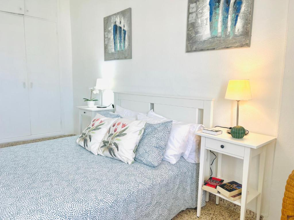 Postel nebo postele na pokoji v ubytování Costamar Lovely Home - Los Cristianos -