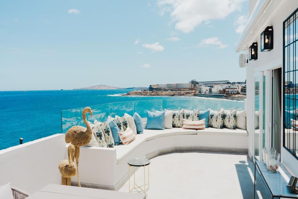 a balcony with a view of the ocean at CASA ESPERANZA *Family Home Over the Sea* in Telde