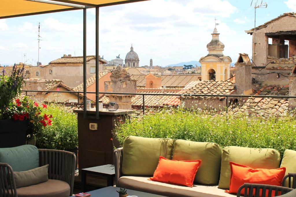 Posezení v ubytování Hotel Indigo Rome - St. George by IHG