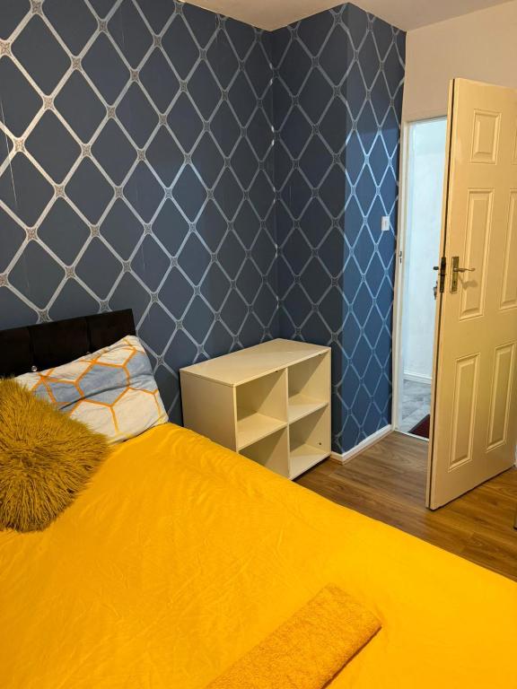 Gatwick Star Night Stay - Gatwick - Standaard Tweepersoonskamer Met Gedeelde Badkamer