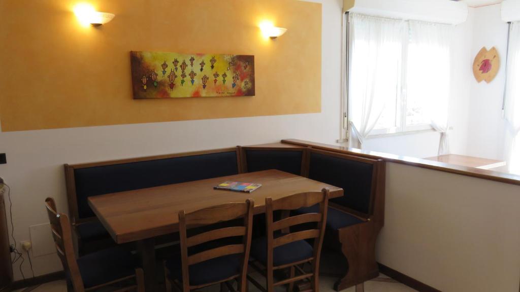 Fotografie z fotogalerie ubytování Albergo Al Cacciatore v destinaci Desenzano del Garda