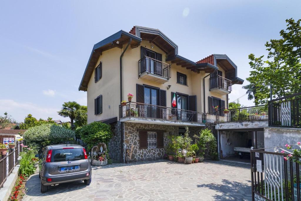 Budynek, w którym mieści się apartament
