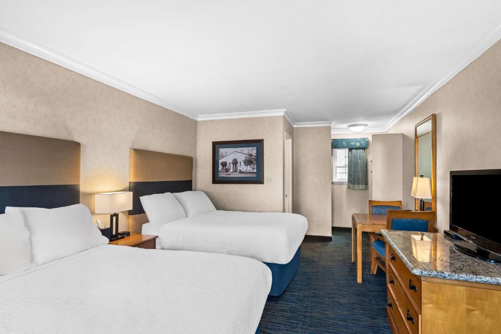 Best Western University Lodge photo
