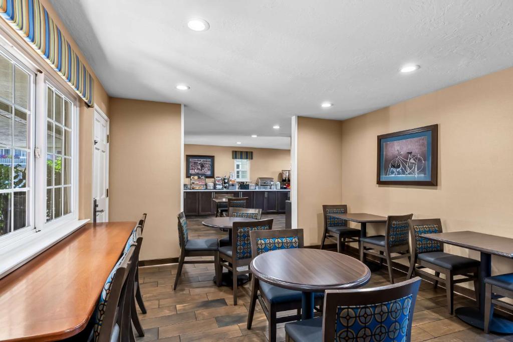 Best Western University Lodge photo