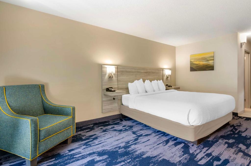 Best Western Plus Beckley Inn - Suite Con Cama Extragrande - No Fumadores