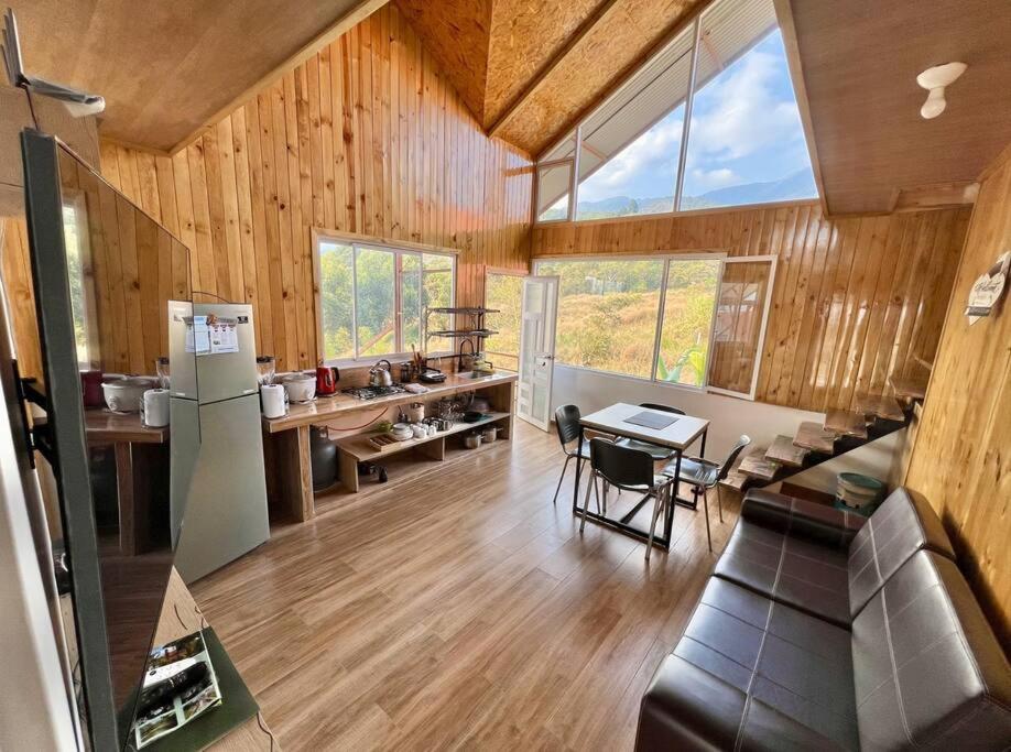 Posezení v ubytování Colina Haus, cabaña familiar Oxa