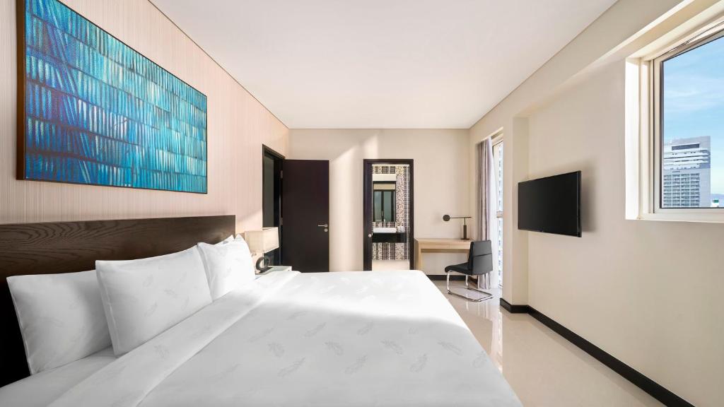 Two-Bedroom Suite with One King Bed and One Bunk Bed