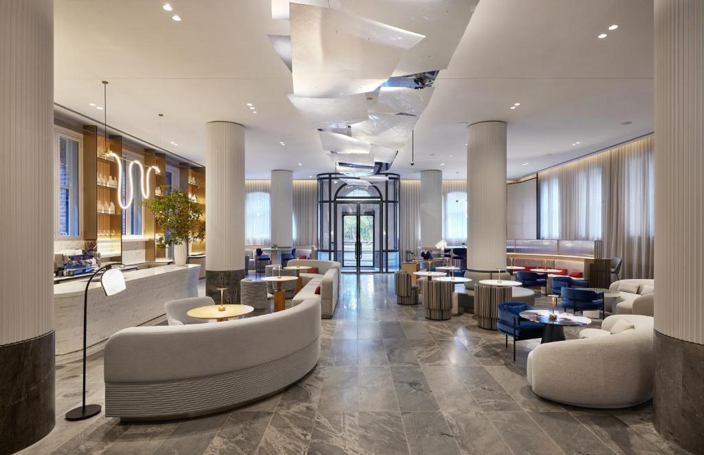 Lanson Place Parliament Gardens - Resim 30