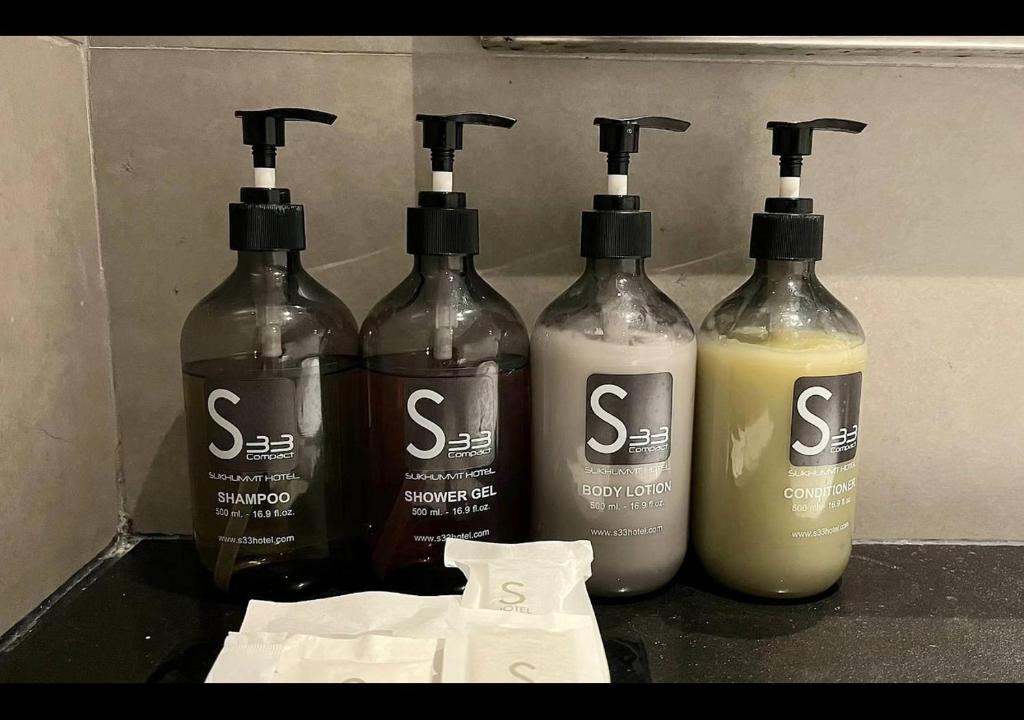 S33 Compact Sukhumvit Hotel - Resim 37