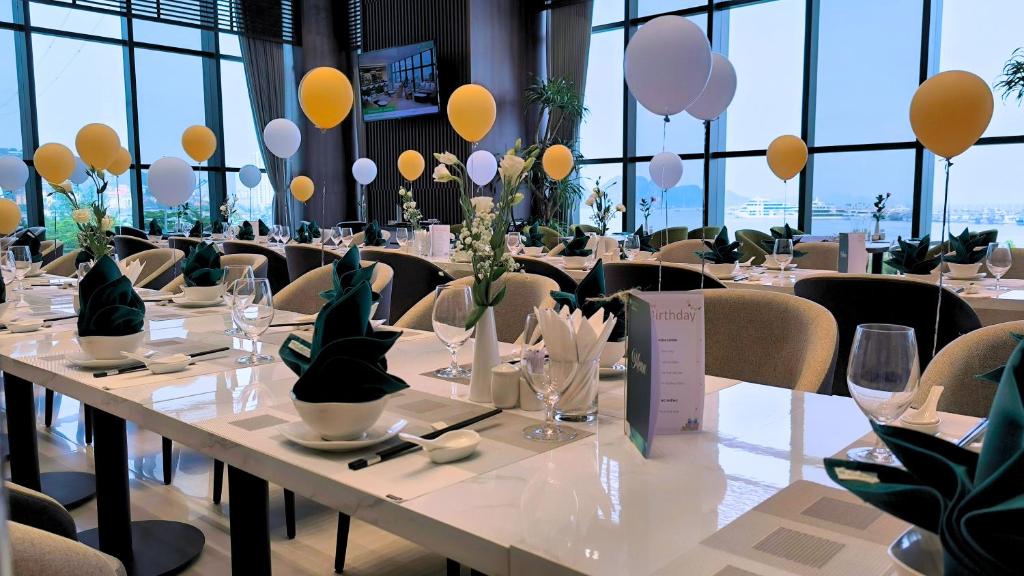 Wyndham Garden Legend Halong - 10