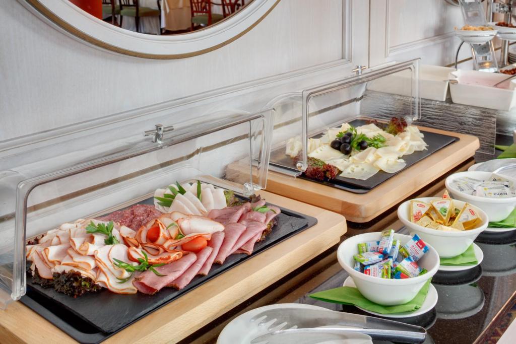 Hotel Savoy Prague - Resim 22