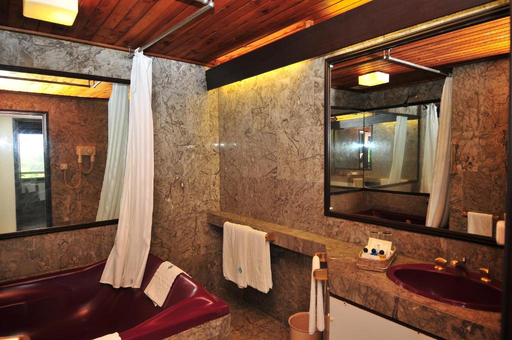 Koupelna v ubytování Mombasa Continental Resort