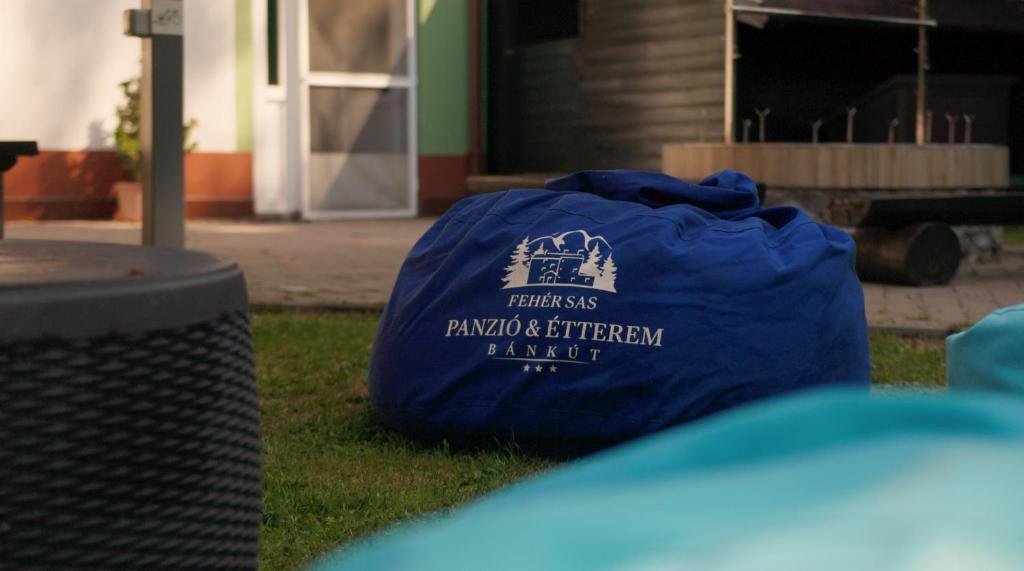 Certifikát, hodnocení, plakát nebo jiný dokument vystavený v ubytování Fehér Sas Panzió