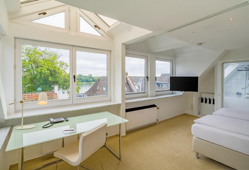 rugs HOTEL Köln - Resim 38