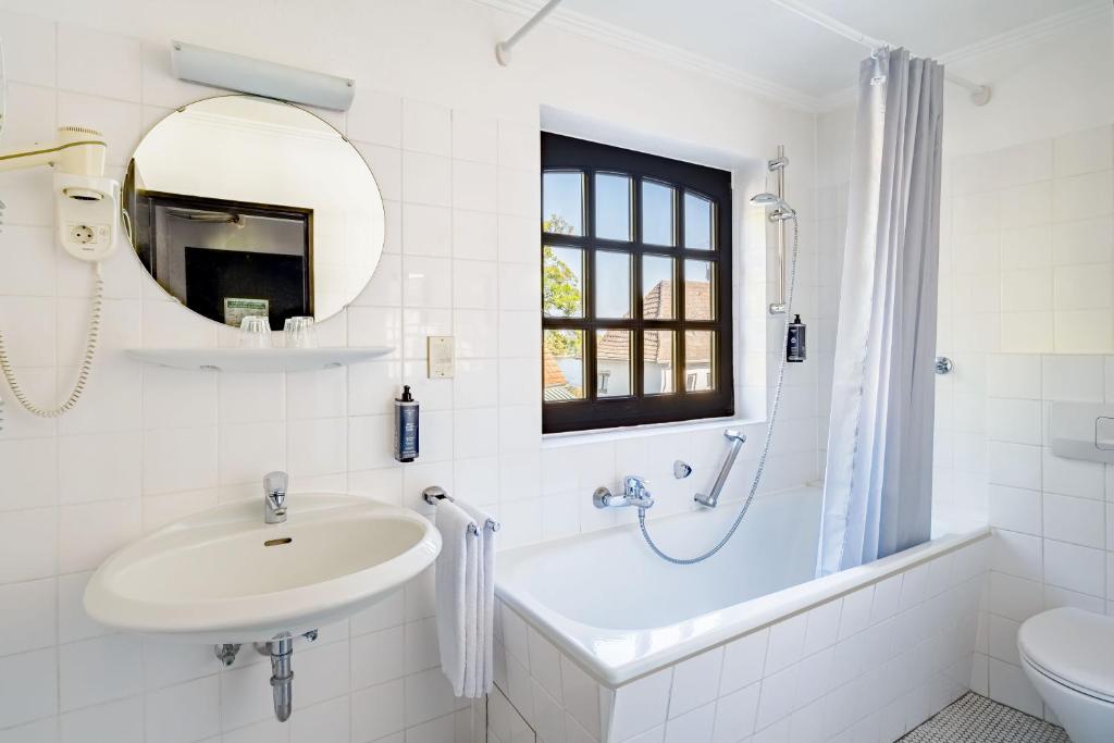 rugs HOTEL Köln - Resim 24