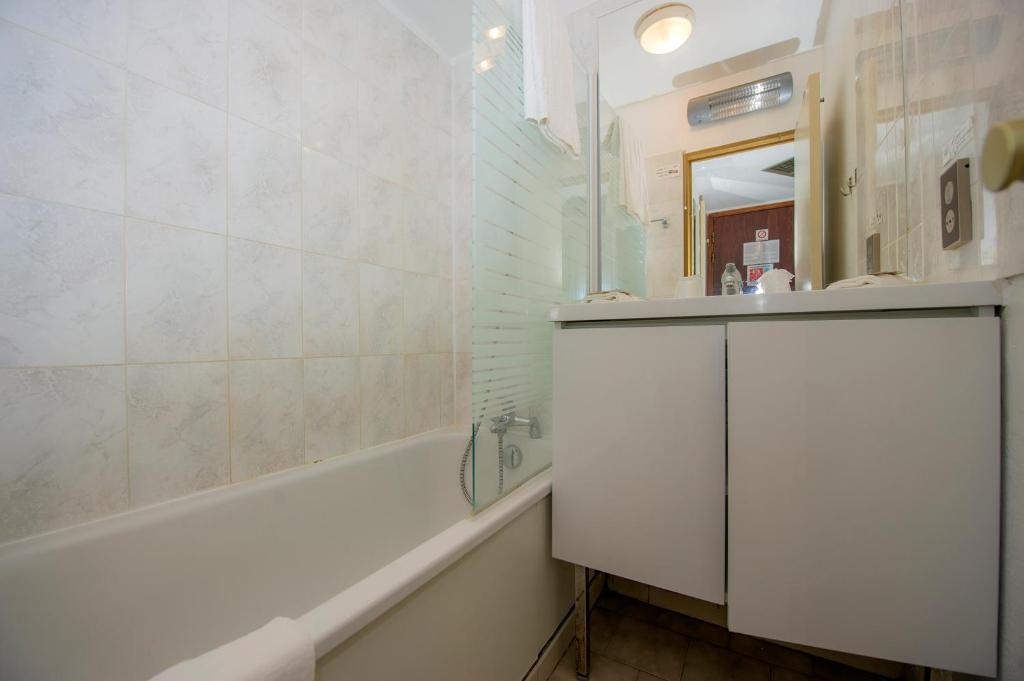 Appart'hôtel Goélia Sun City - Resim 3